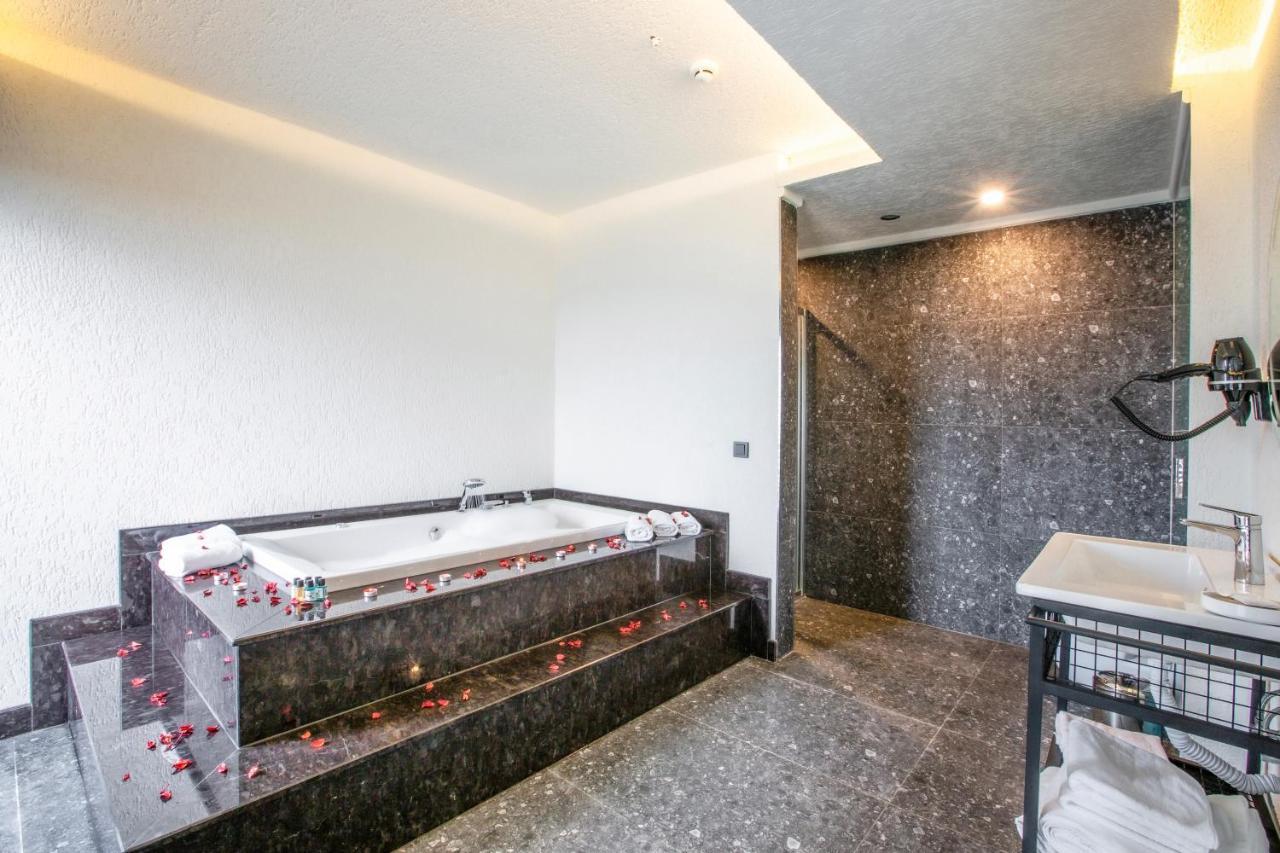 Nehir Otel Pelitli  Luaran gambar